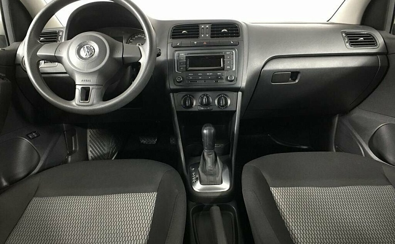Volkswagen polo v