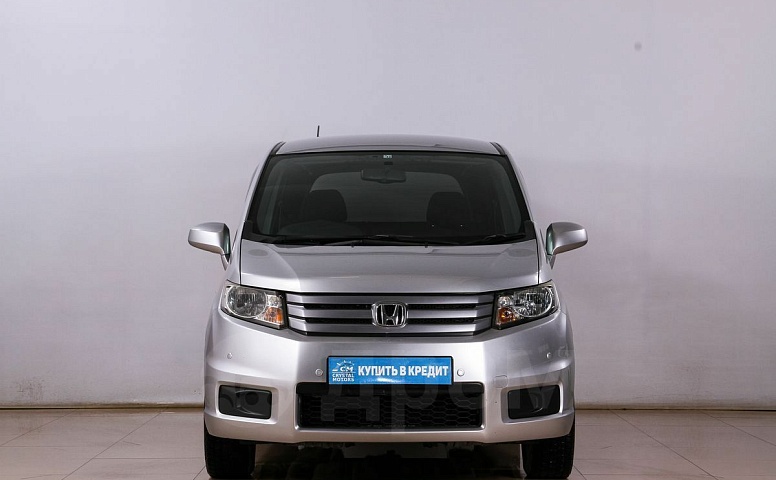 Honda Freed Spike, 1 поколение
