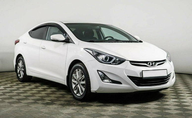 Hyundai Elantra 1.8 Автомат