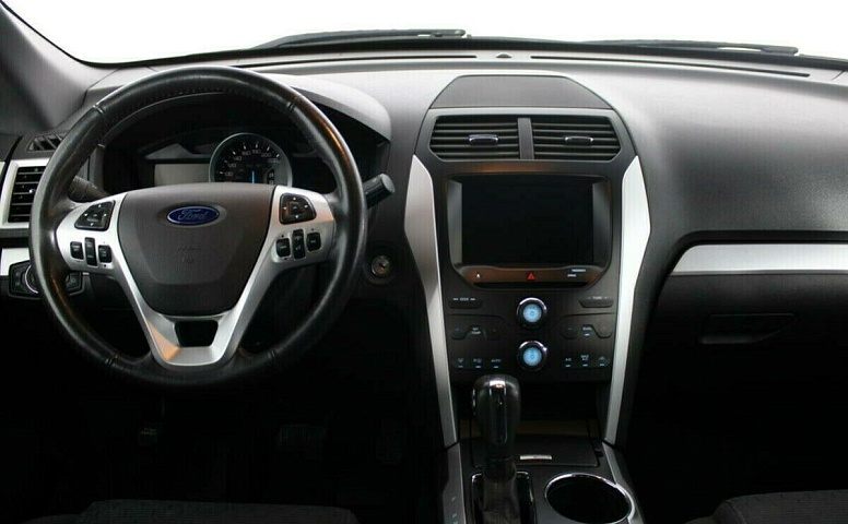 Ford Explorer V