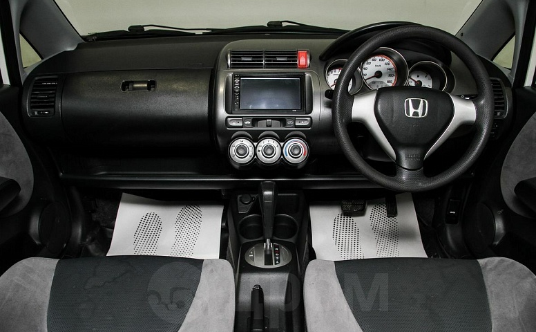 Honda Fit, 1 поколение, 2 рестайлинг