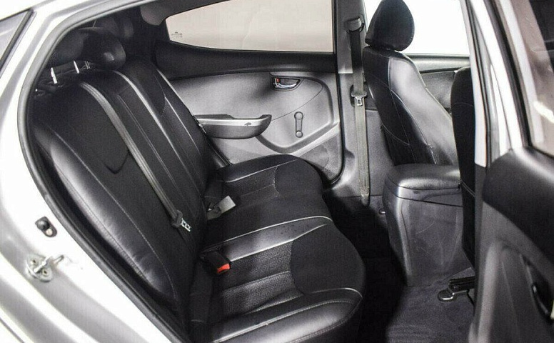 Hyundai Elantra 1.6 Механика