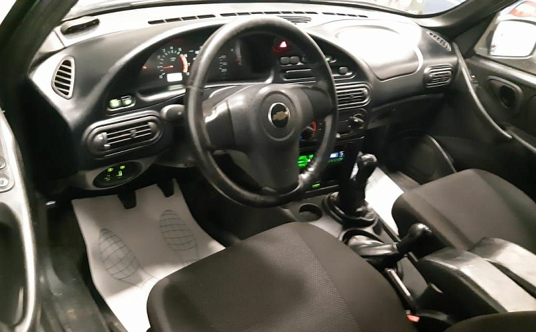 Chevrolet NIVA 1.7 MT (80 л.с.) 4WD