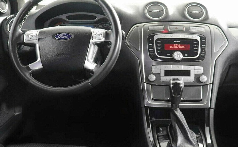 Ford Mondeo 2.0 Автомат