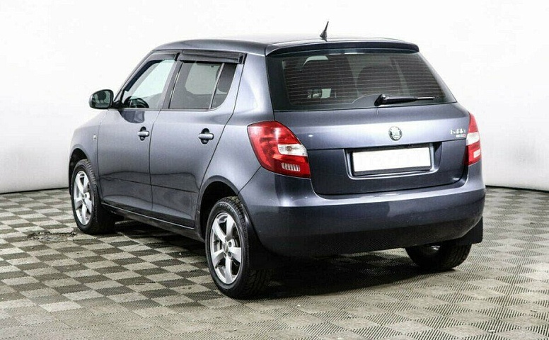Skoda Fabia 1.6 Автомат