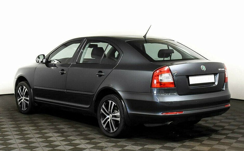 Skoda Octavia 1.6 Автомат