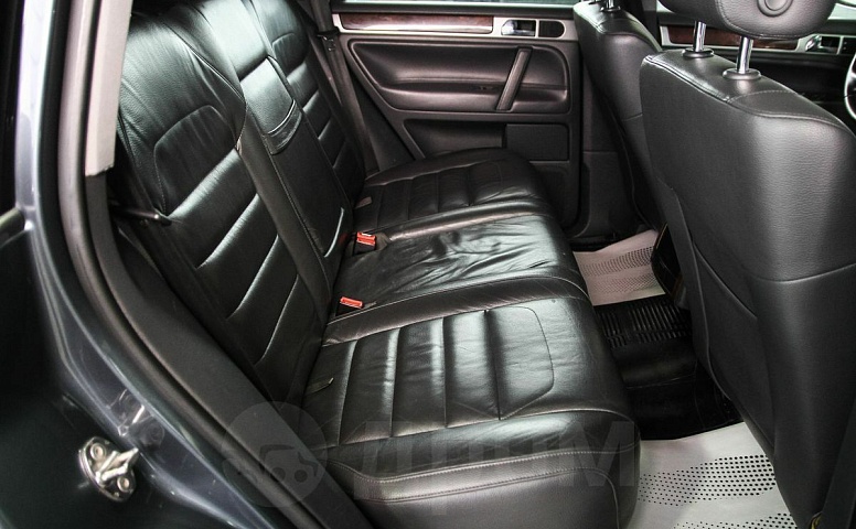 Volkswagen Touareg, 1 поколение, рестайлинг