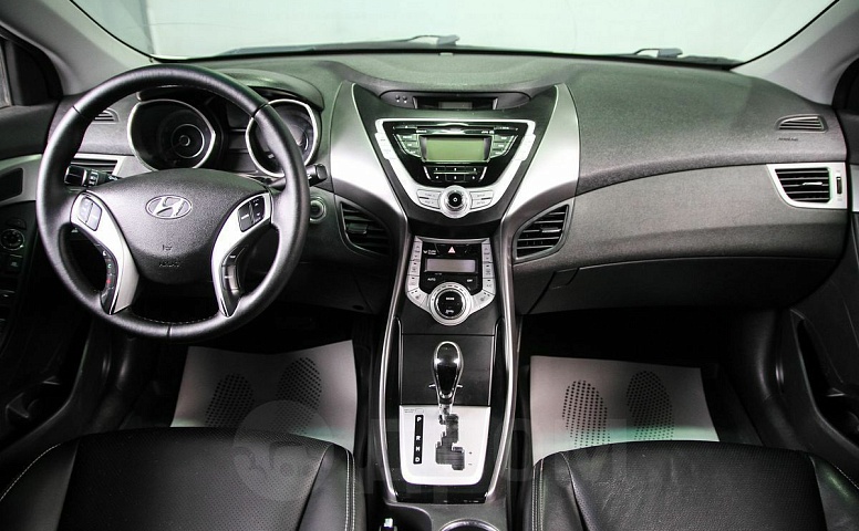 Hyundai Avante, 4 поколение
