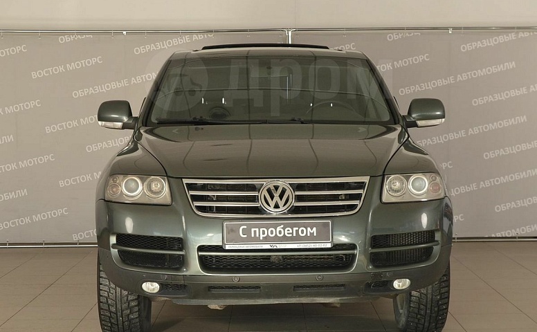 Volkswagen Touareg, 1 поколение