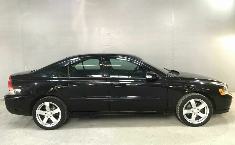 Volvo S60 2.4 AT (170 л.с.)