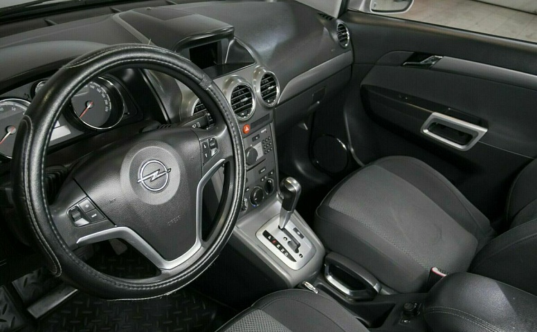 Opel antara