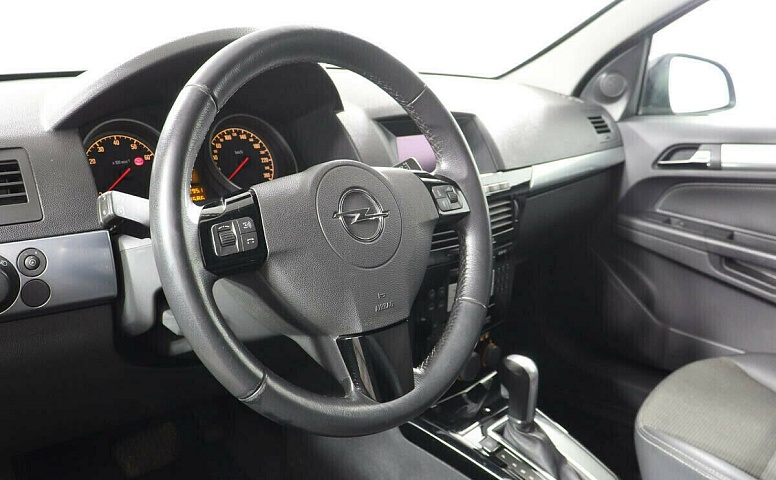 Opel Astra H Рестайлинг