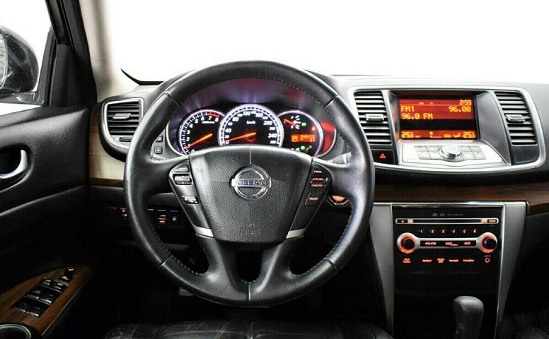 Nissan teana
