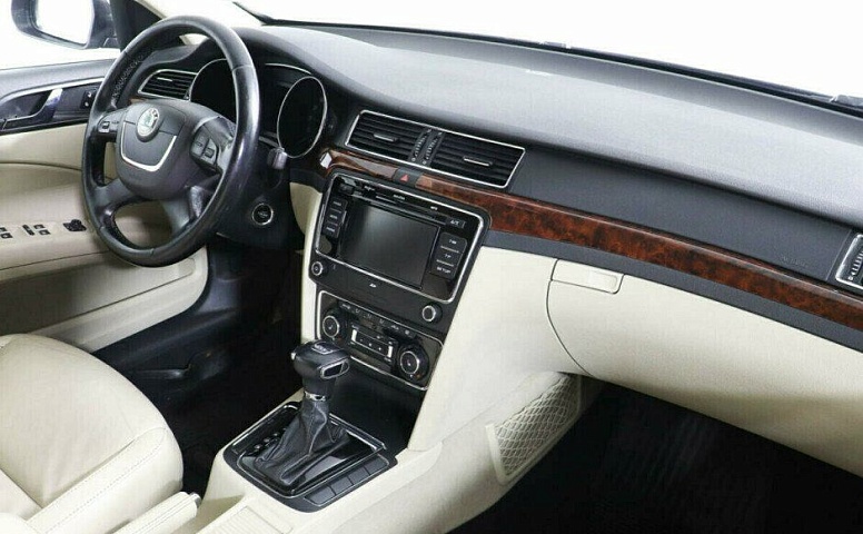 Skoda Superb 1.8 Автомат