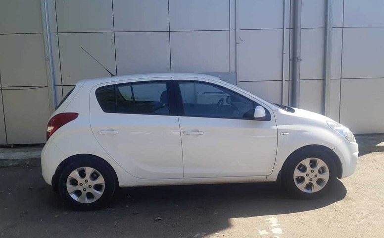 Hyundai I20 1.4 AT (100 л.с.)