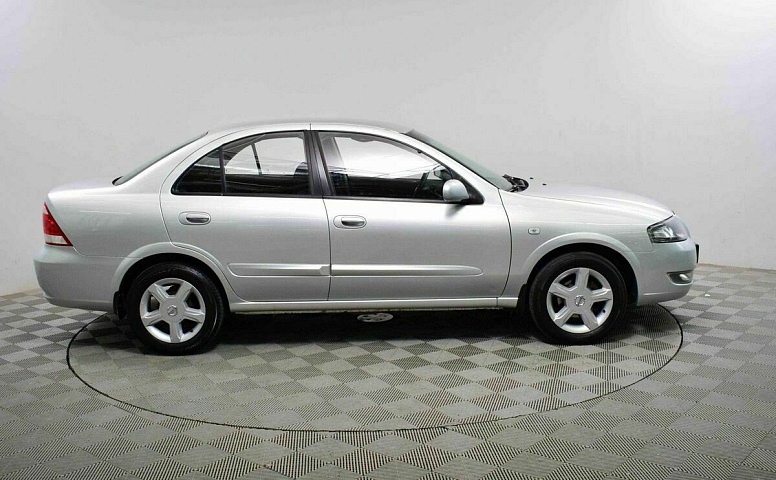 Nissan almera classic i
