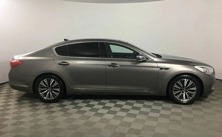 Kia quoris i рестайлинг
