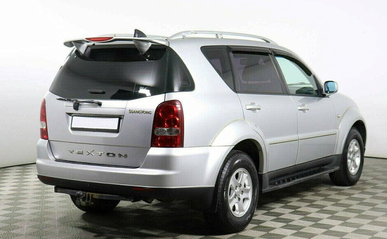 SsangYong Rexton 2.7 Автомат