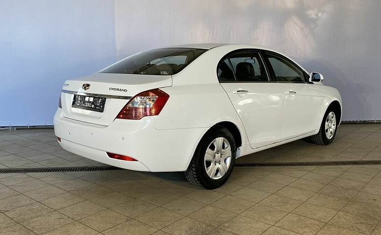Geely EMGRAND 1.8 MT (126 л.с.)