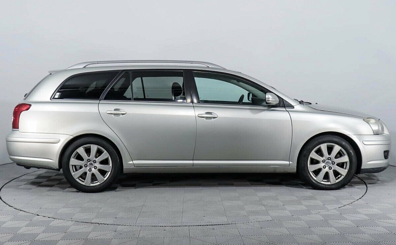 Toyota Avensis II Рестайлинг