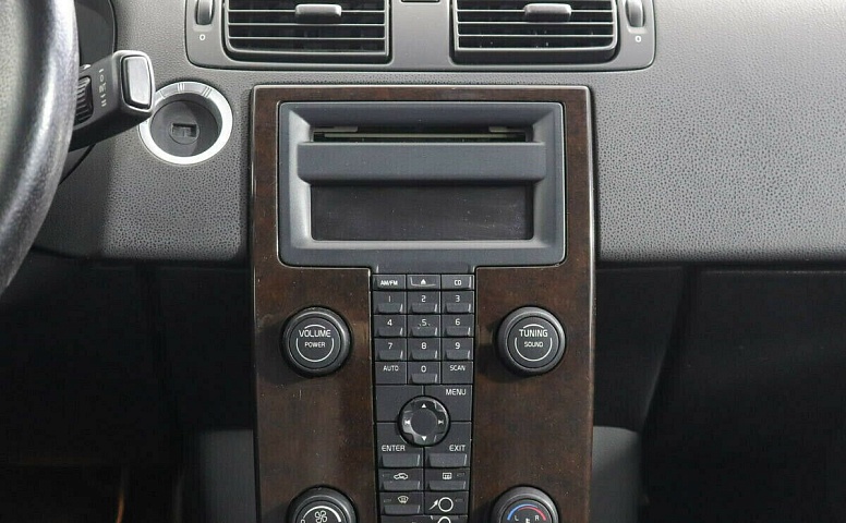 Volvo S40 II