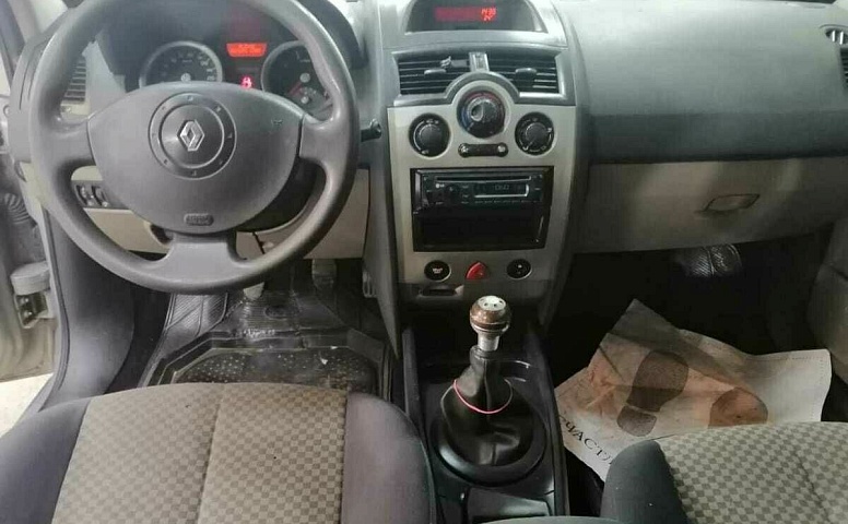 Renault MEGANE 1.6 MT (115 л.с.)