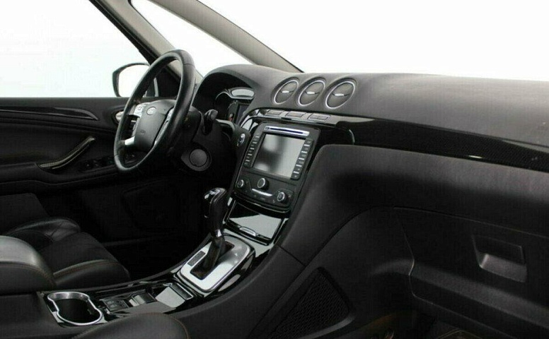 Ford S-MAX 2.0 Робот