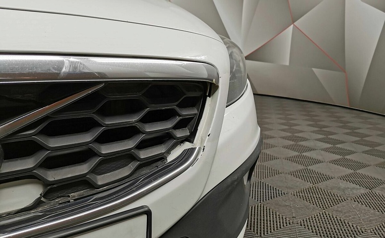 Volvo V40 1.6 D2 Powershift (114 л.с.) Белый