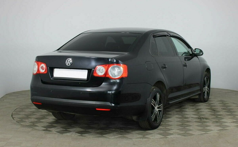 Volkswagen Jetta V
