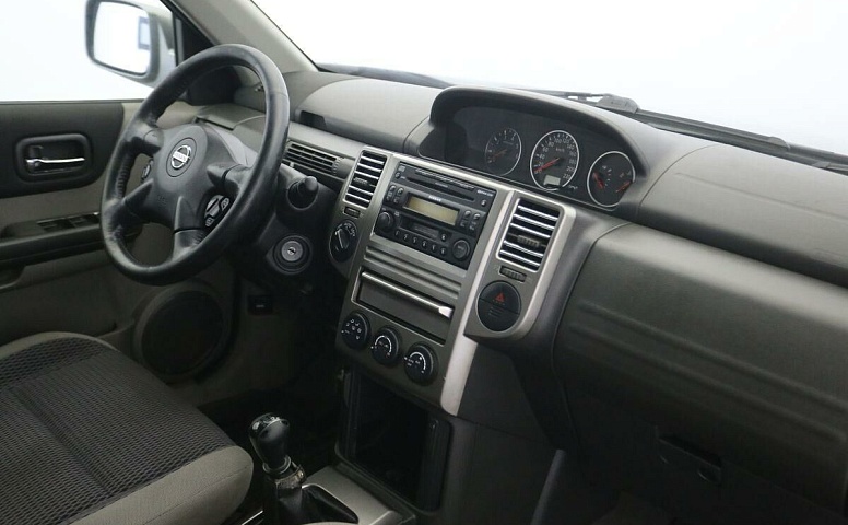 Nissan X-Trail I