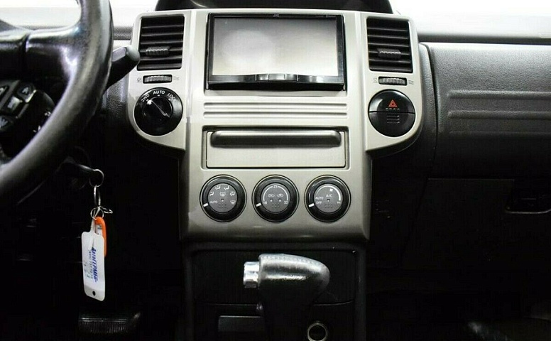 Nissan X-Trail I