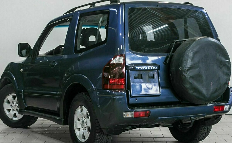 Mitsubishi pajero