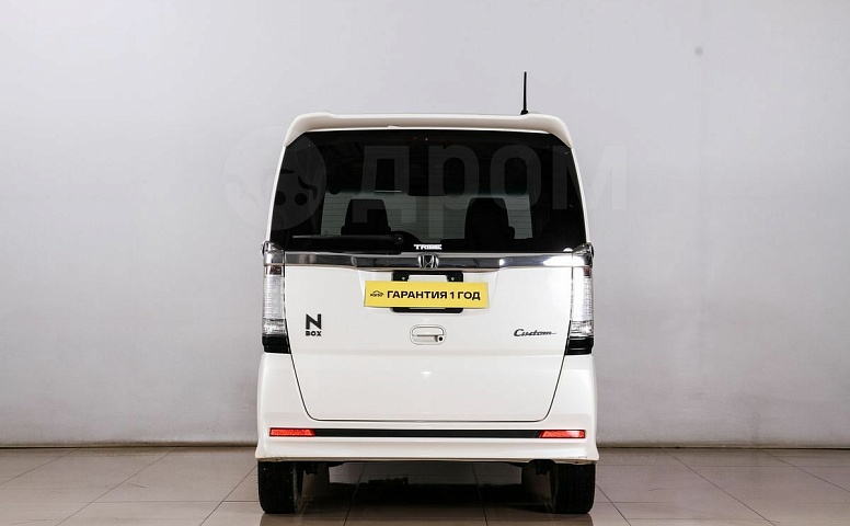 Honda N-BOX, 1 поколение