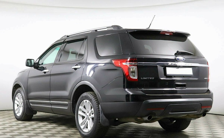 Ford Explorer V