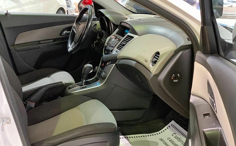 Chevrolet Cruze I