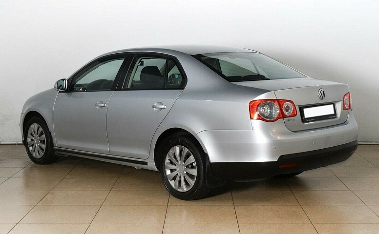 Volkswagen Jetta V