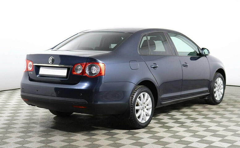 Volkswagen Jetta V