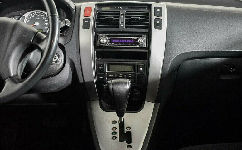 Hyundai Tucson 2.0 Автомат