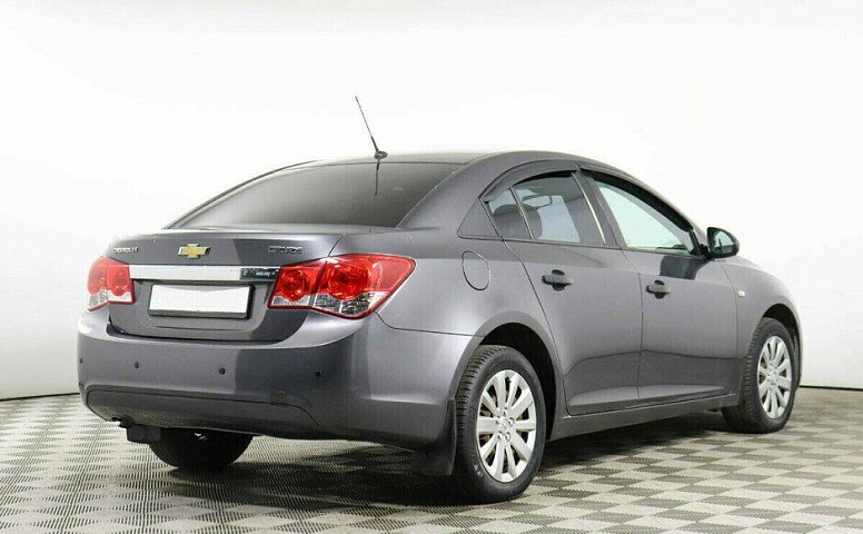 Chevrolet Cruze 1.6 Автомат