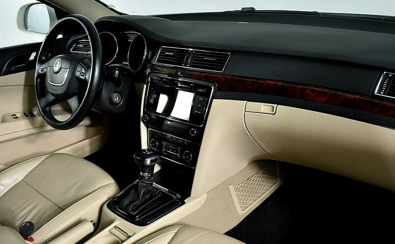Skoda Superb II