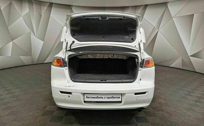 Mitsubishi lancer