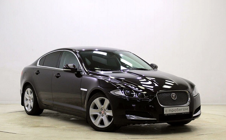 Jaguar XF