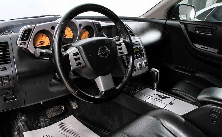Nissan Murano, 1 поколение