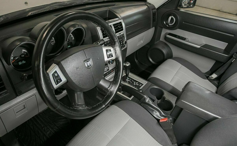 Dodge nitro