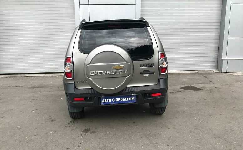 Chevrolet NIVA 1.7 MT (80 л.с.) 4WD