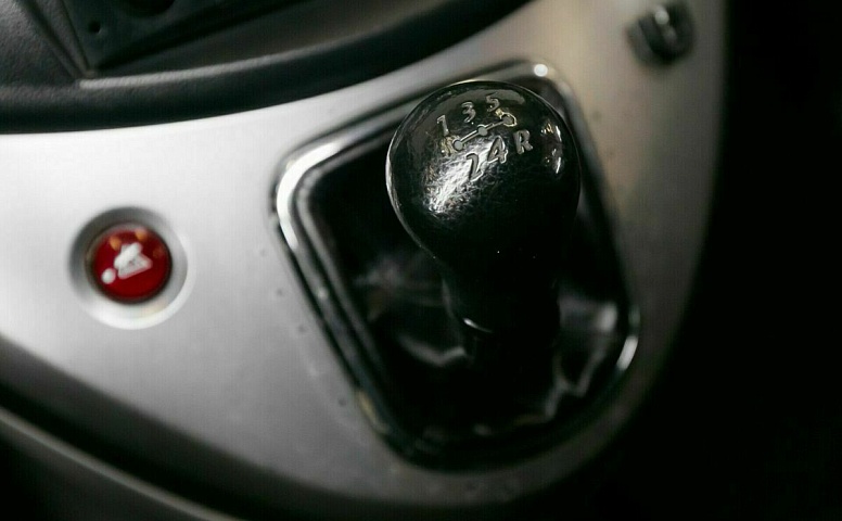 Mitsubishi grandis