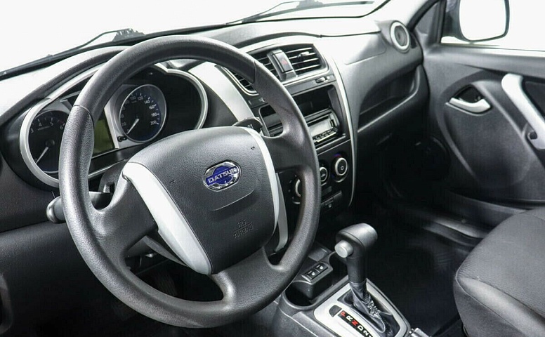 Datsun mi-do