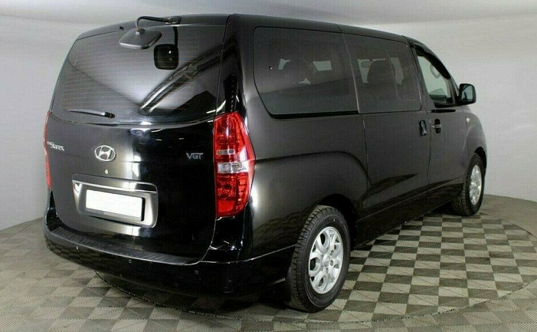Hyundai Grand Starex 2.5 Автомат