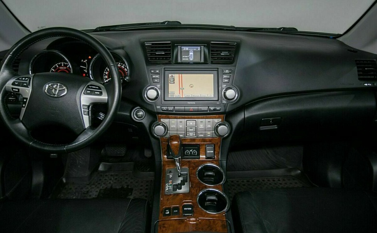 Toyota highlander