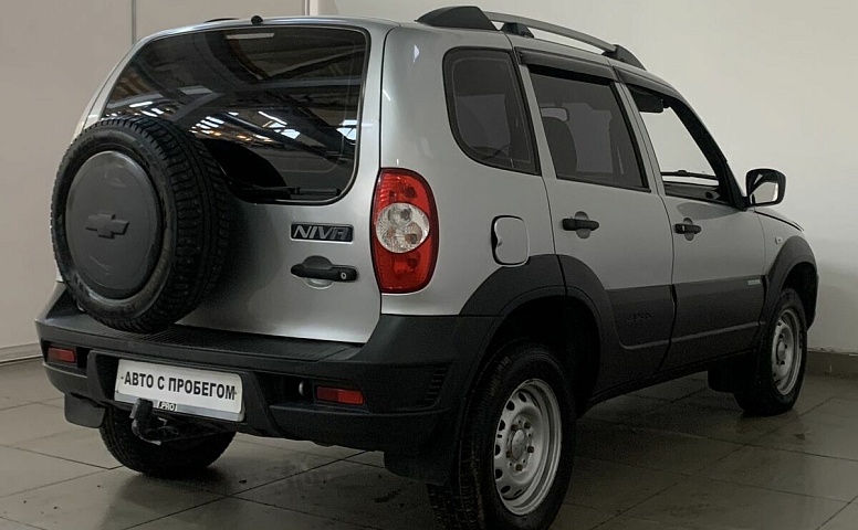 Chevrolet NIVA 1.7 MT (80 л.с.) 4WD